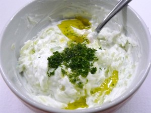 bifteki_con_tzatziki5