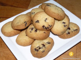 biscotti_di_frolla_e_gocce_di_cioccolato